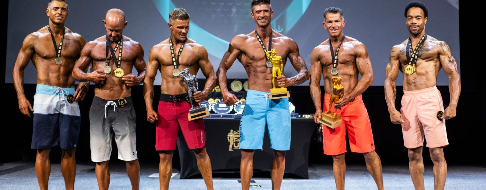 luke_bodybuilding_stage_competition